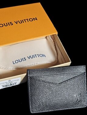 NWT Louis Vuitton Black M60166 Wallet Card Holder Box Dust Bag Set Money Storage